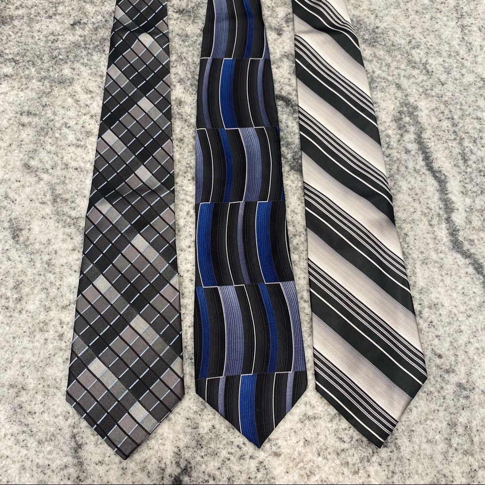 Set of 3 Black & Blue Patterned Dress Ties Van Heusen / Puritan / Pierre Cardin